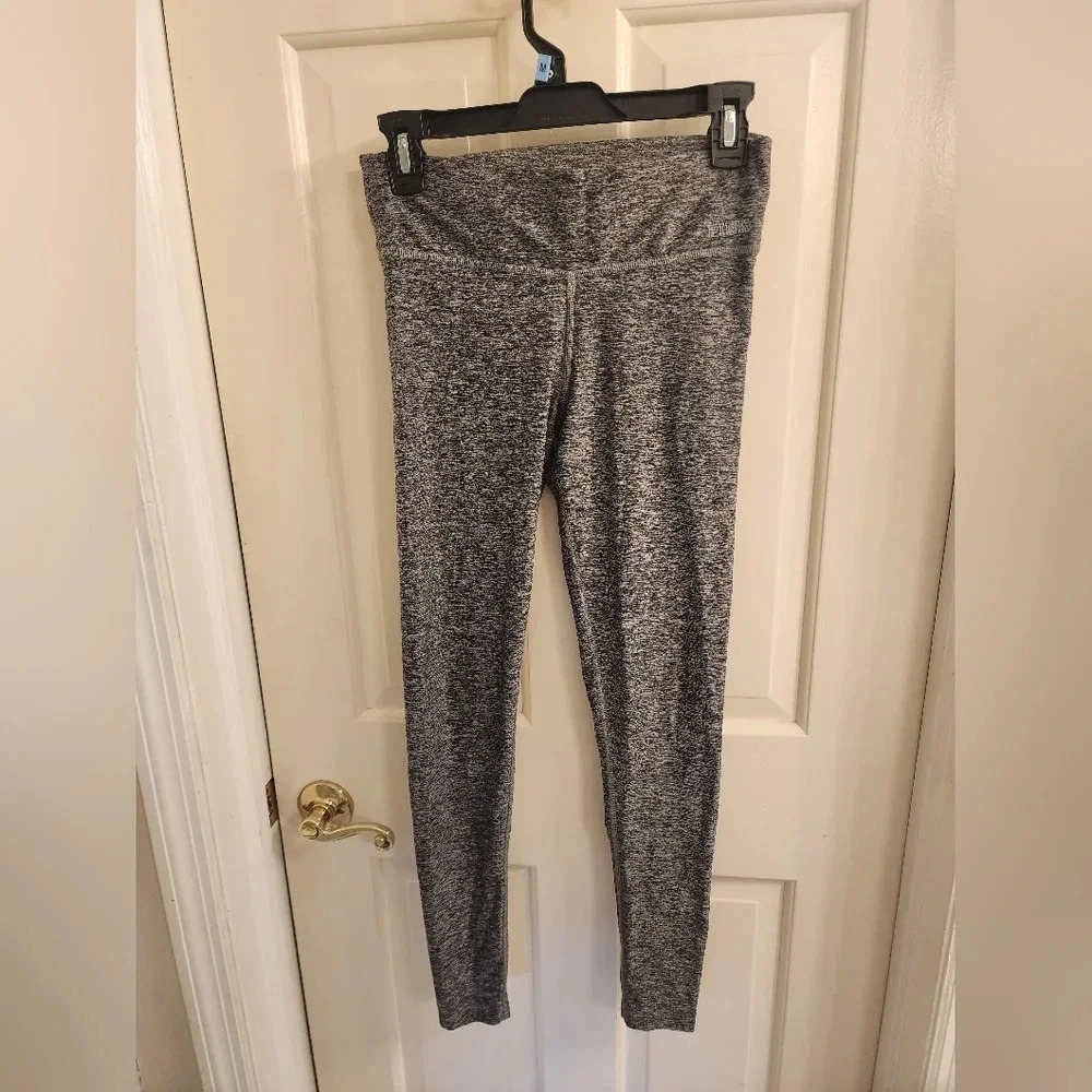 VS PINK dark gray yoga leggings size XS